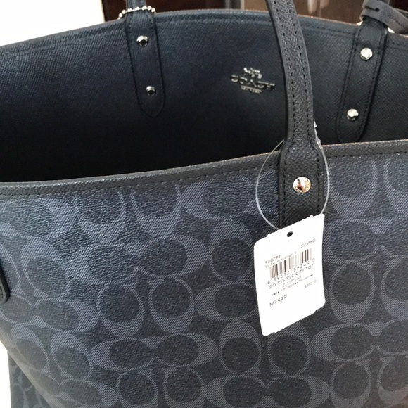 NWT Coach Reversible City Tote Navy/Denim Midnight - Picture 5 of 8
